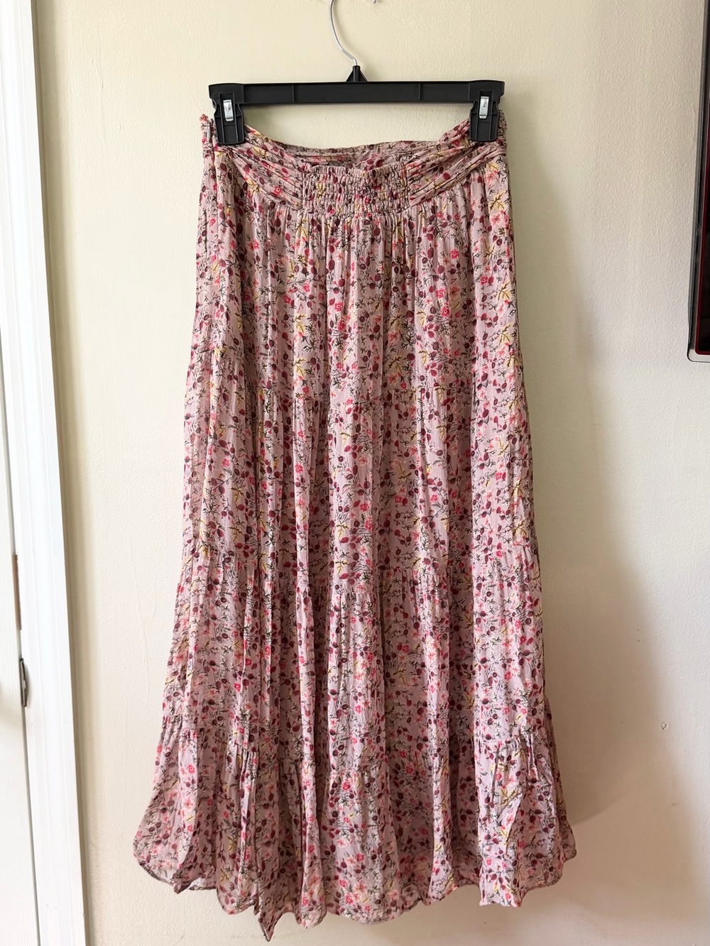 Bloomingdale’s ba&sh Pink Floral Tiered Midi Skirt size MEDIUM - Picture 4 of 11